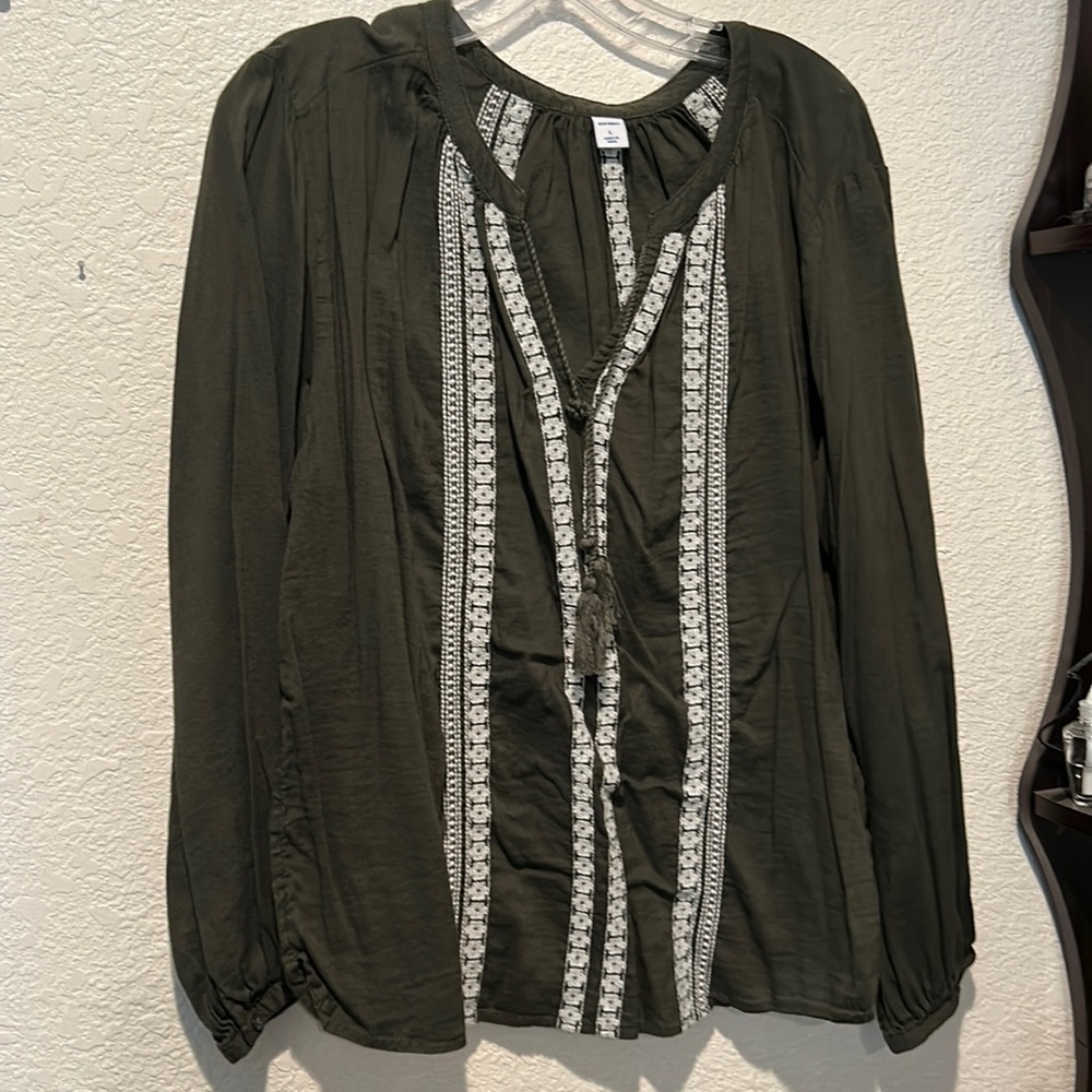 Long sleeve Old Navy Women’s Blouse